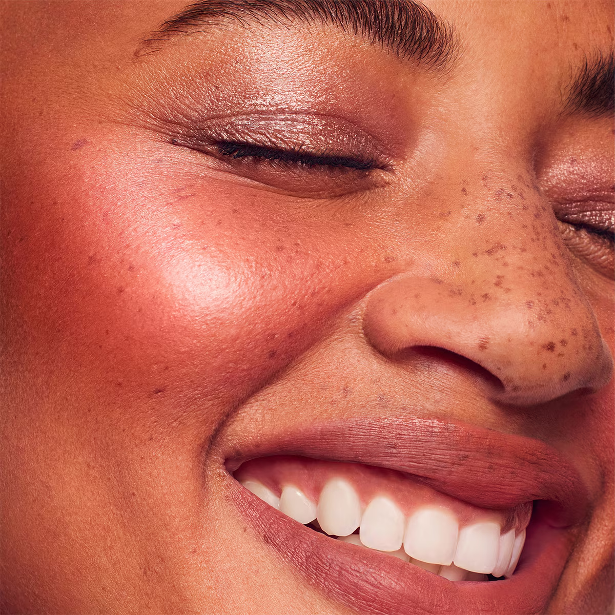 RARE BEAUTY - MINI BLUSH & LUMINIZE TRIO