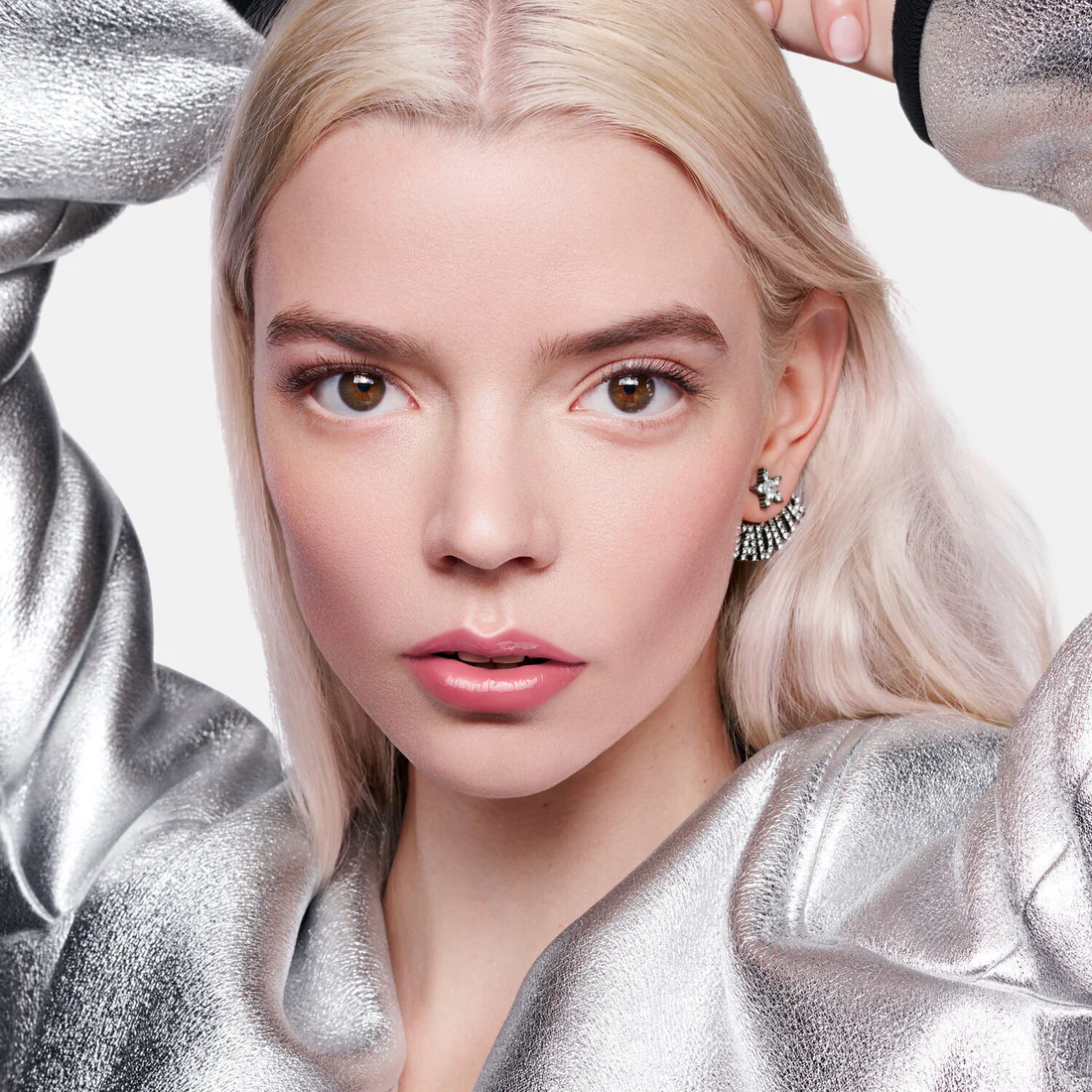 CHRISTIAN DIOR - DIOR ROSY GLOW POWDER BLUSH