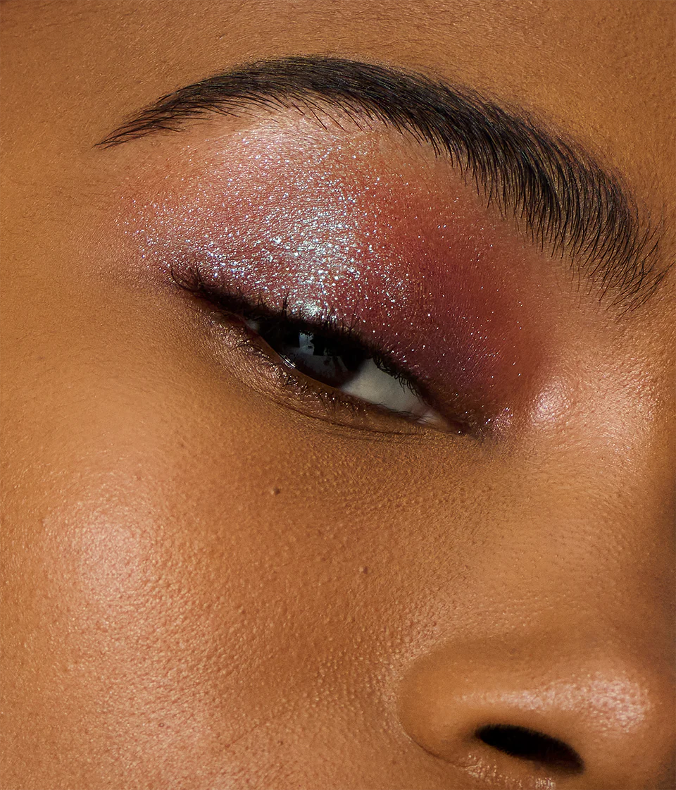 R.E.M. BEAUTY - STARLET LUSTROUS LIQUID EYESHADOW