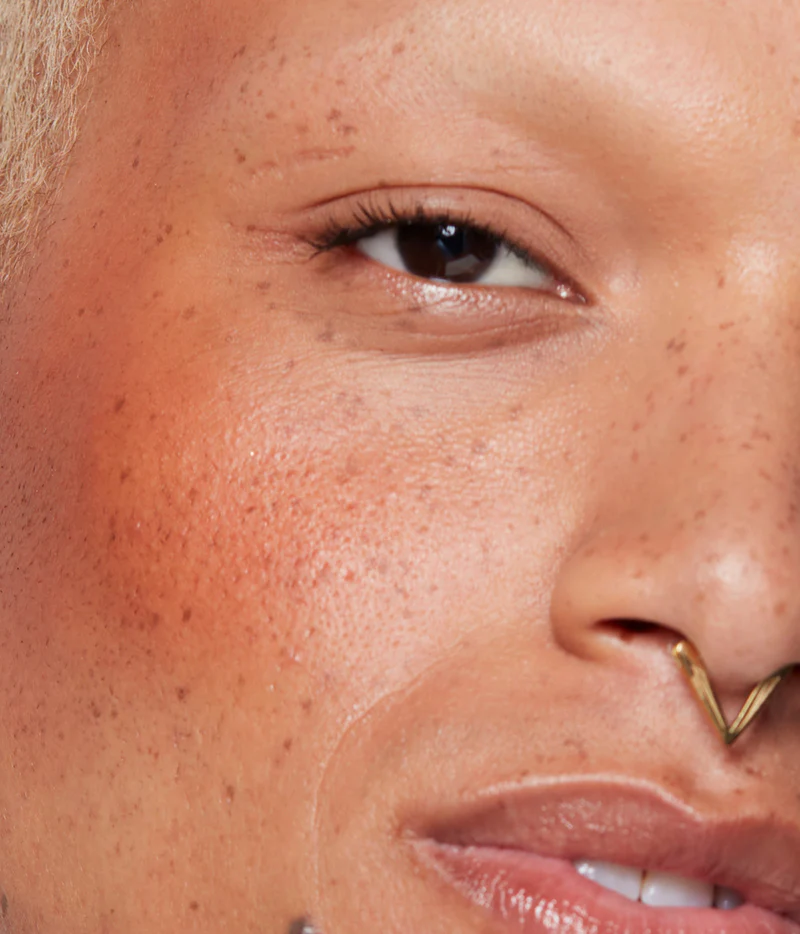 R.E.M. BEAUTY - HYPERNOVA SATIN MATTE BLUSH