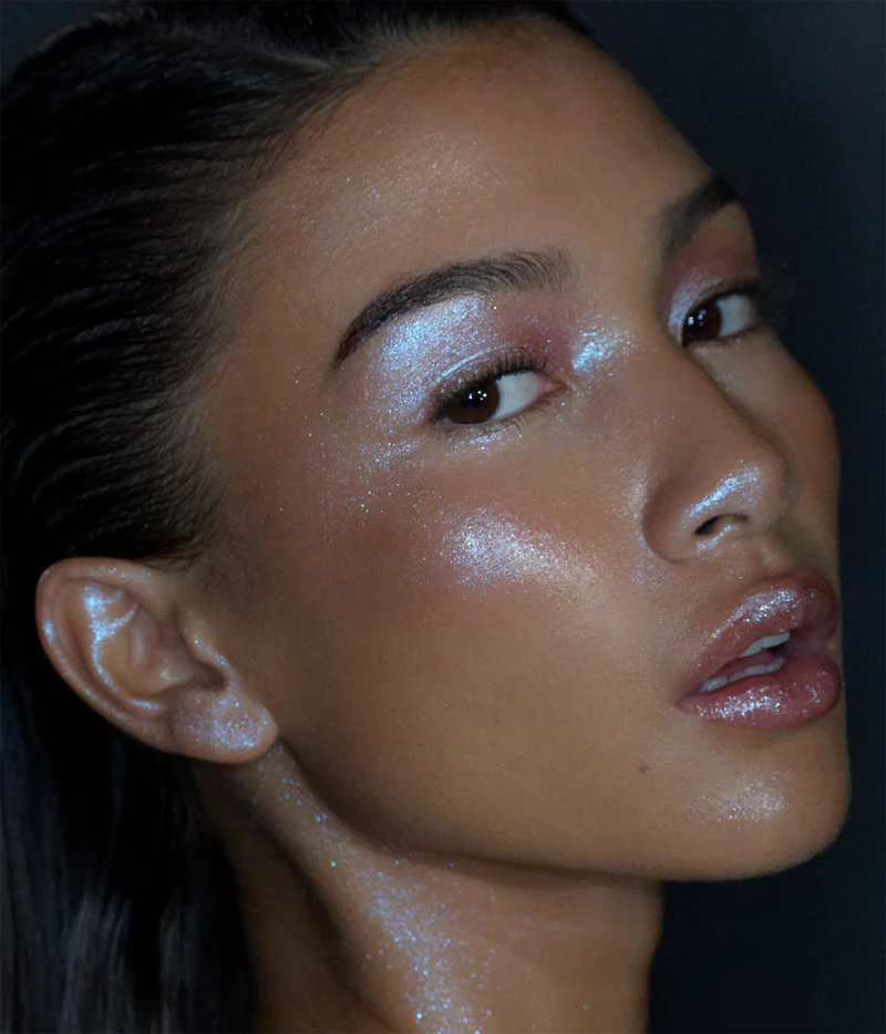 R.E.M. BEAUTY - ECLIPSE BLUSH & LIP STICK