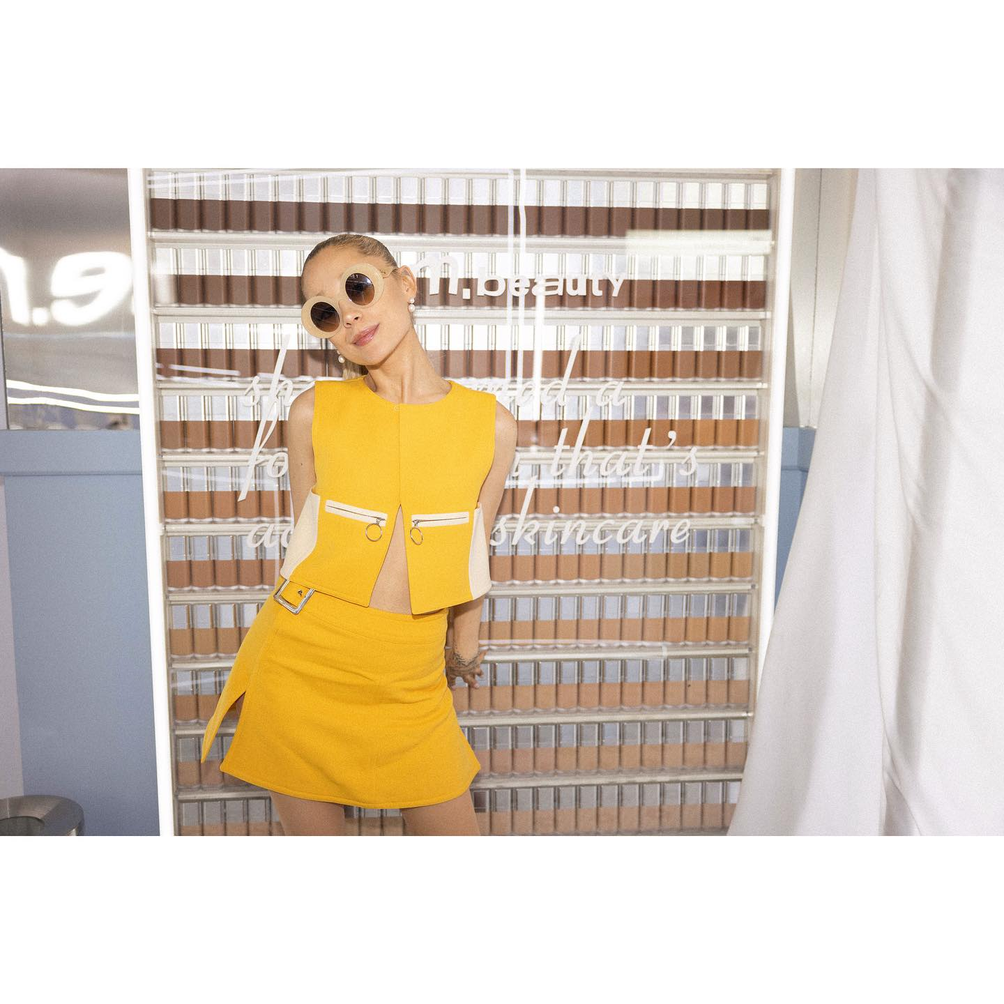 R.E.M. BEAUTY - SWEETENER FOUNDATION