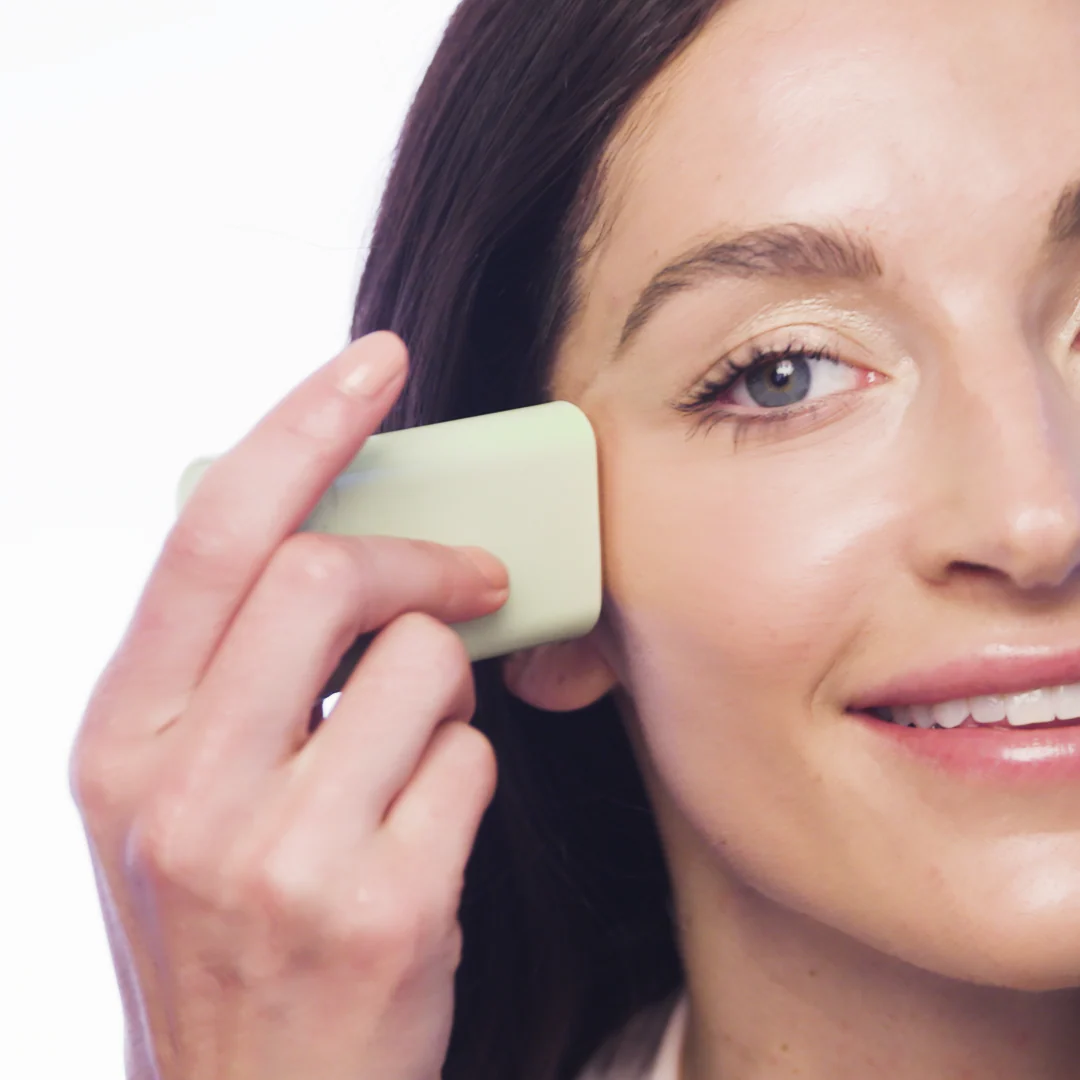 PIXI - ON-THE-GLOW BRONZE