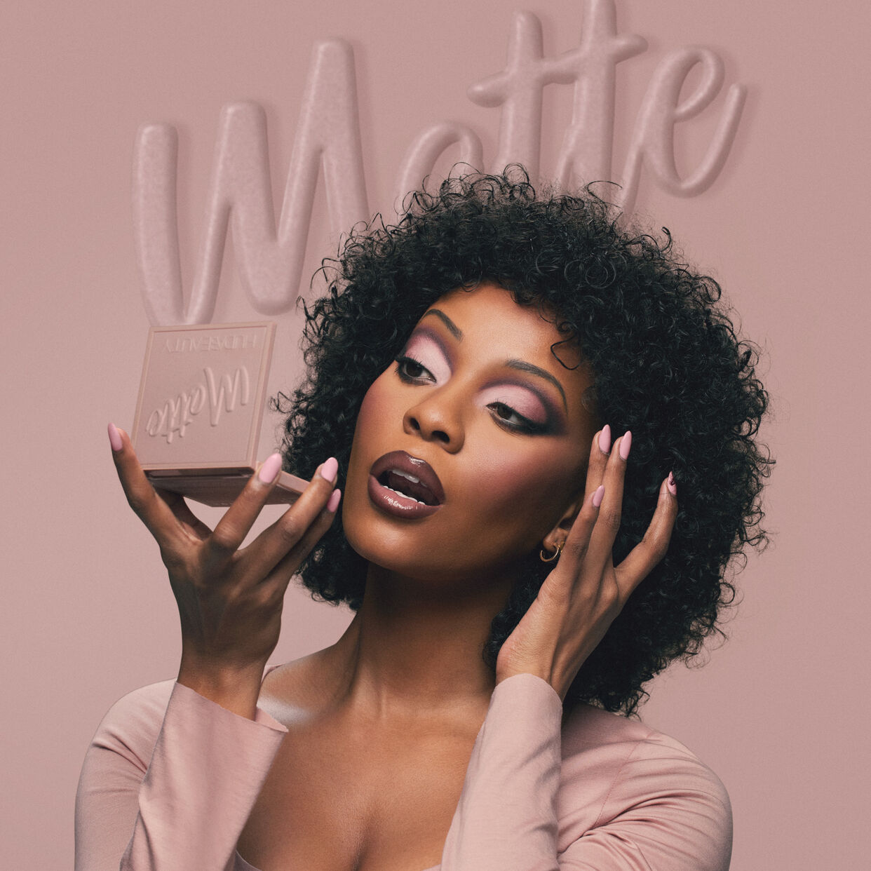 HUDA BEAUTY - EYESHADOW PALETTE