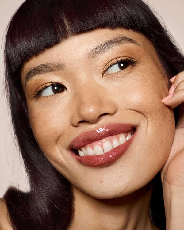 FENTY BEAUTY - GLOSS BOMB UNIVERSAL LIP LUMINIZER