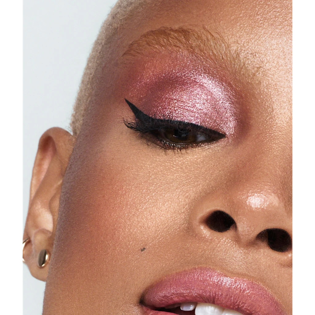 R.E.M. BEAUTY - STARLET LUSTROUS LIQUID EYESHADOW