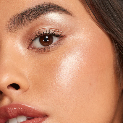 R.E.M. BEAUTY - INTERSTELLAR HIGHLIGHTER TOPPER