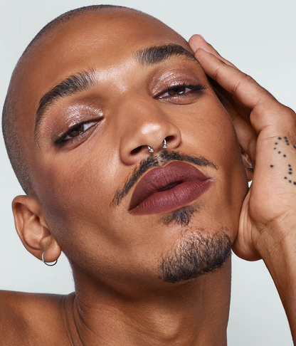 R.E.M. BEAUTY - ON YOUR COLLAR MATTE LIPSTICK