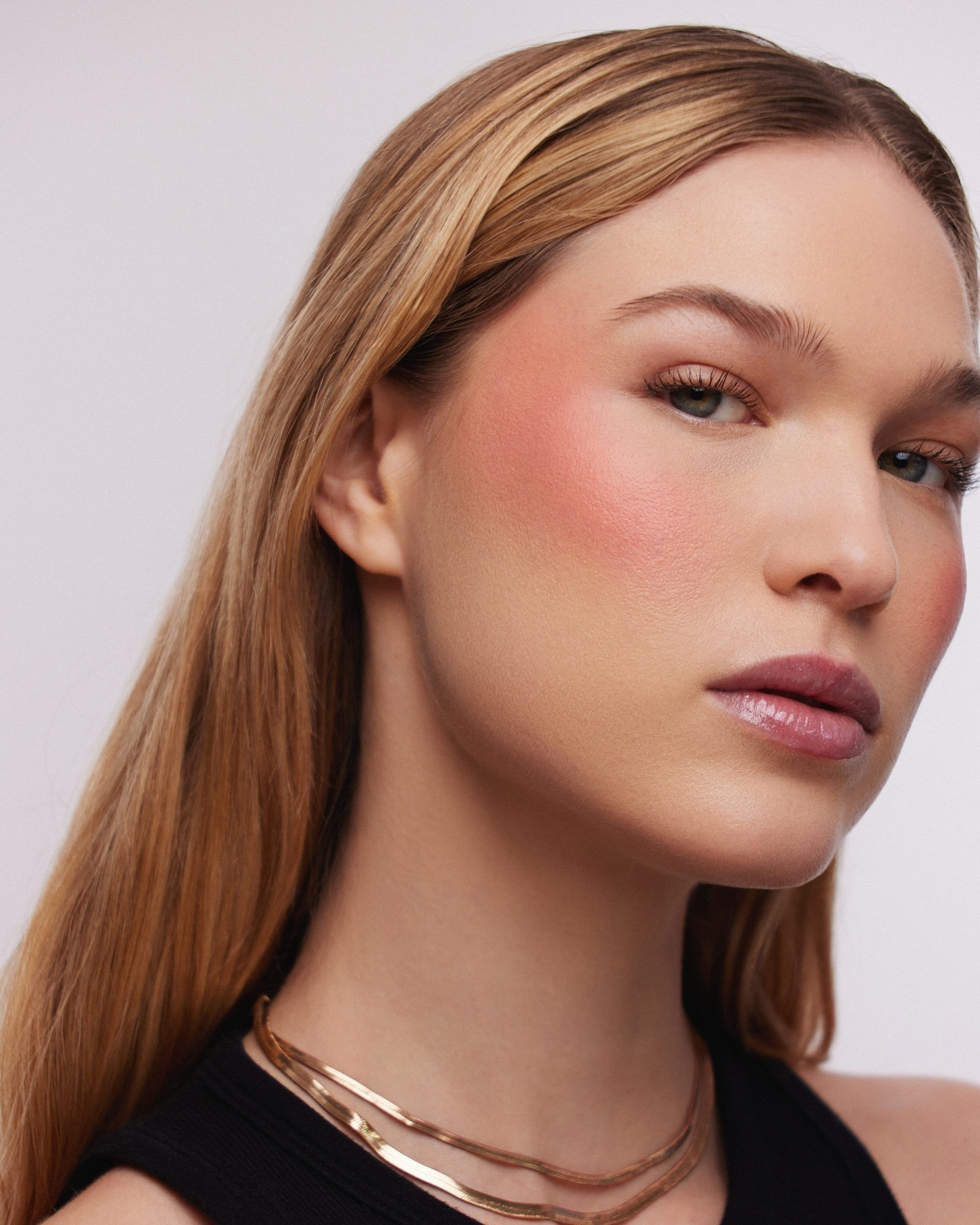 R.E.M. BEAUTY - HYPERNOVA SATIN MATTE BLUSH