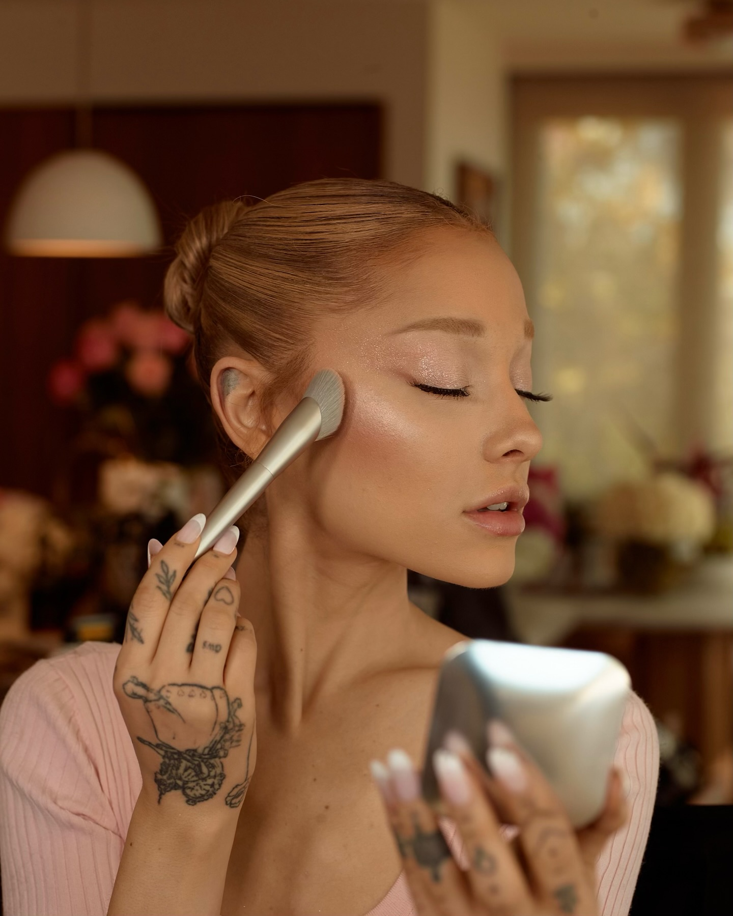 R.E.M. BEAUTY - INTERSTELLAR HIGHLIGHTER TOPPER