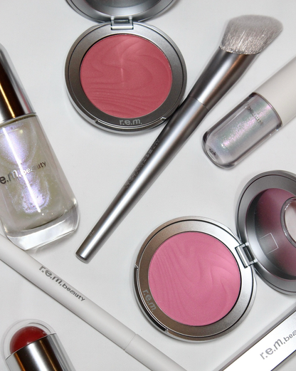 R.E.M. BEAUTY - HYPERNOVA SATIN MATTE BLUSH