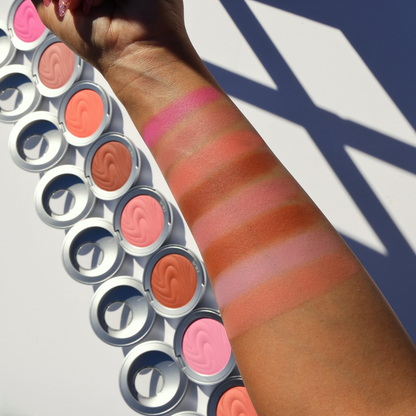 R.E.M. BEAUTY - HYPERNOVA SATIN MATTE BLUSH