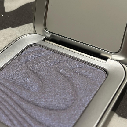 R.E.M. BEAUTY - INTERSTELLAR HIGHLIGHTER TOPPER