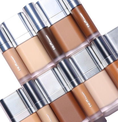 R.E.M. BEAUTY - SWEETENER FOUNDATION