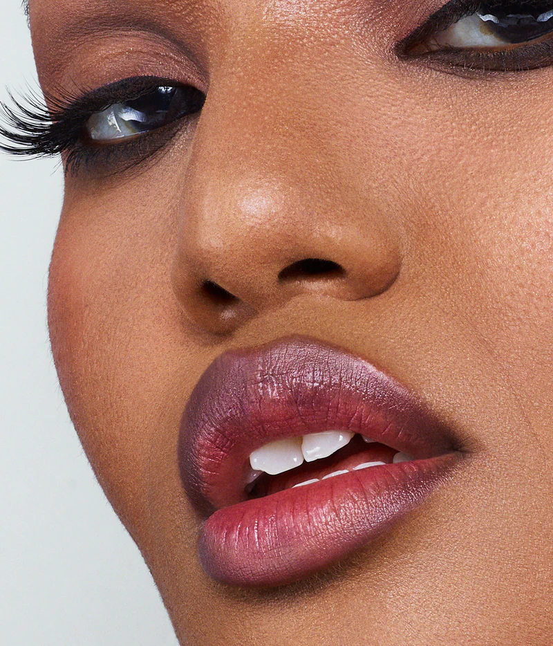 R.E.M. BEAUTY - PRACTICALLY PERMANENT LIP STAIN MARKER