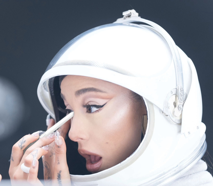 R.E.M. BEAUTY - AT THE BORDERLINE KOHL EYELINER PENCIL