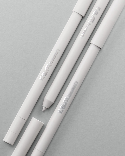 R.E.M. BEAUTY - AT THE BORDERLINE KOHL EYELINER PENCIL