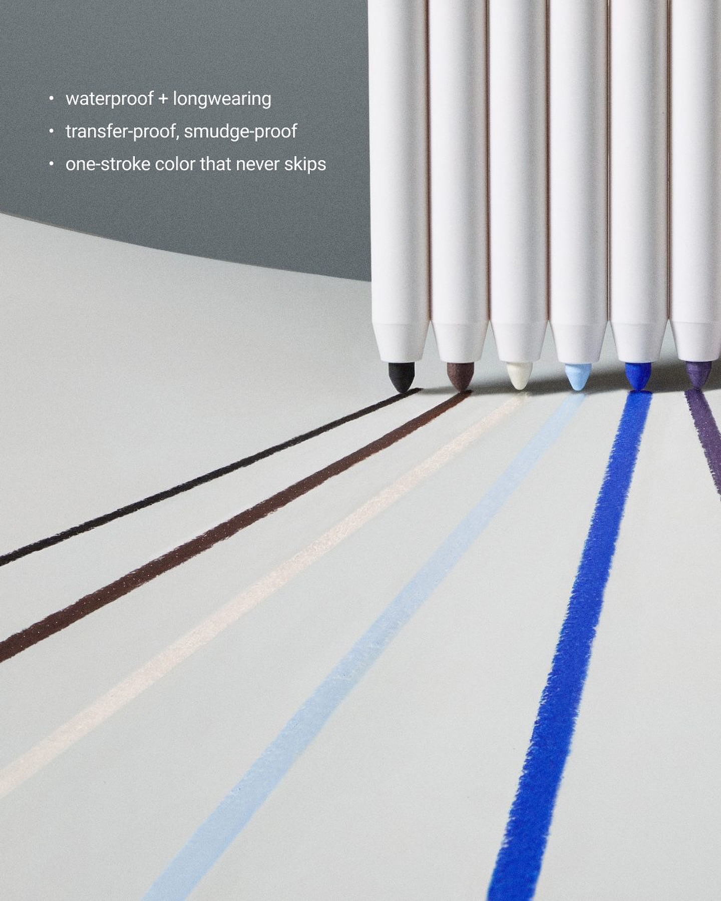 R.E.M. BEAUTY - AT THE BORDERLINE KOHL EYELINER PENCIL