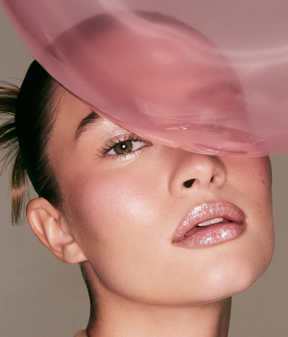 R.E.M. BEAUTY - ON YOUR COLLAR PLUMPING LIP GLOSS