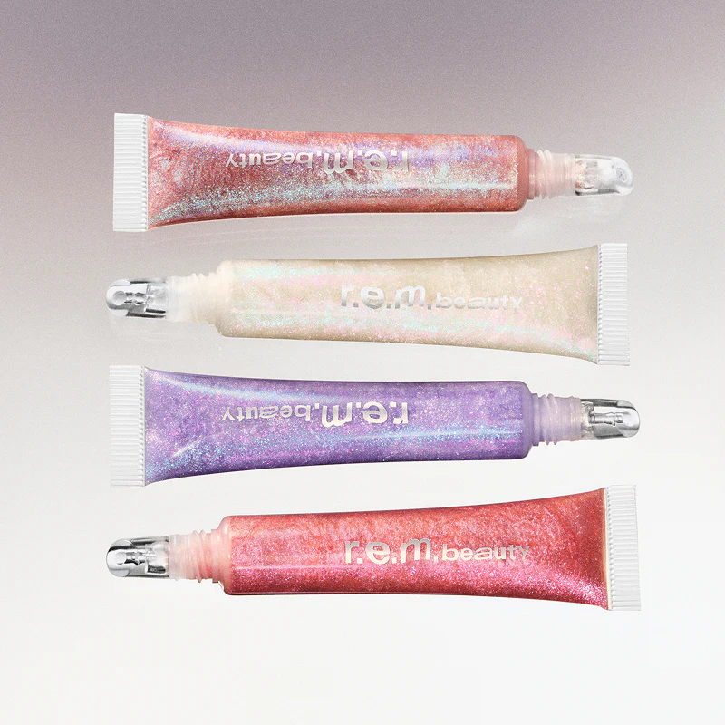 R.E.M. BEAUTY - ON YOUR COLLAR PLUMPING LIP GLOSS
